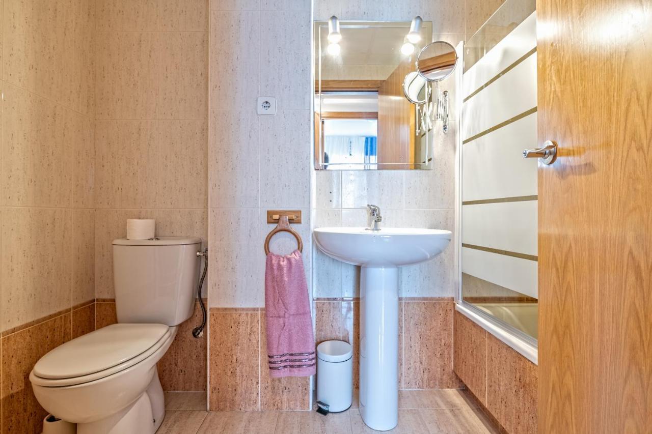 Calido Apartamento Con Piscina En Barcelona 里波列特 外观 照片