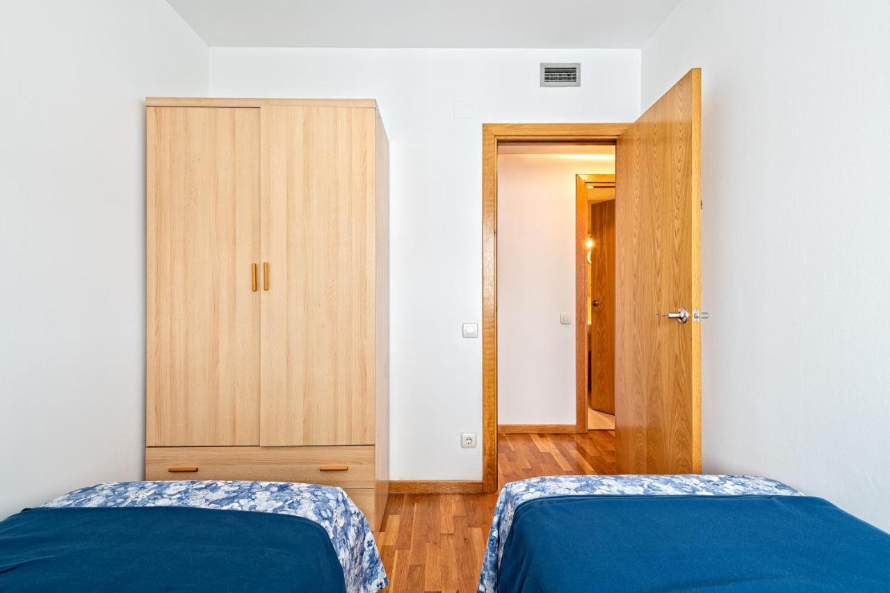 Calido Apartamento Con Piscina En Barcelona 里波列特 外观 照片