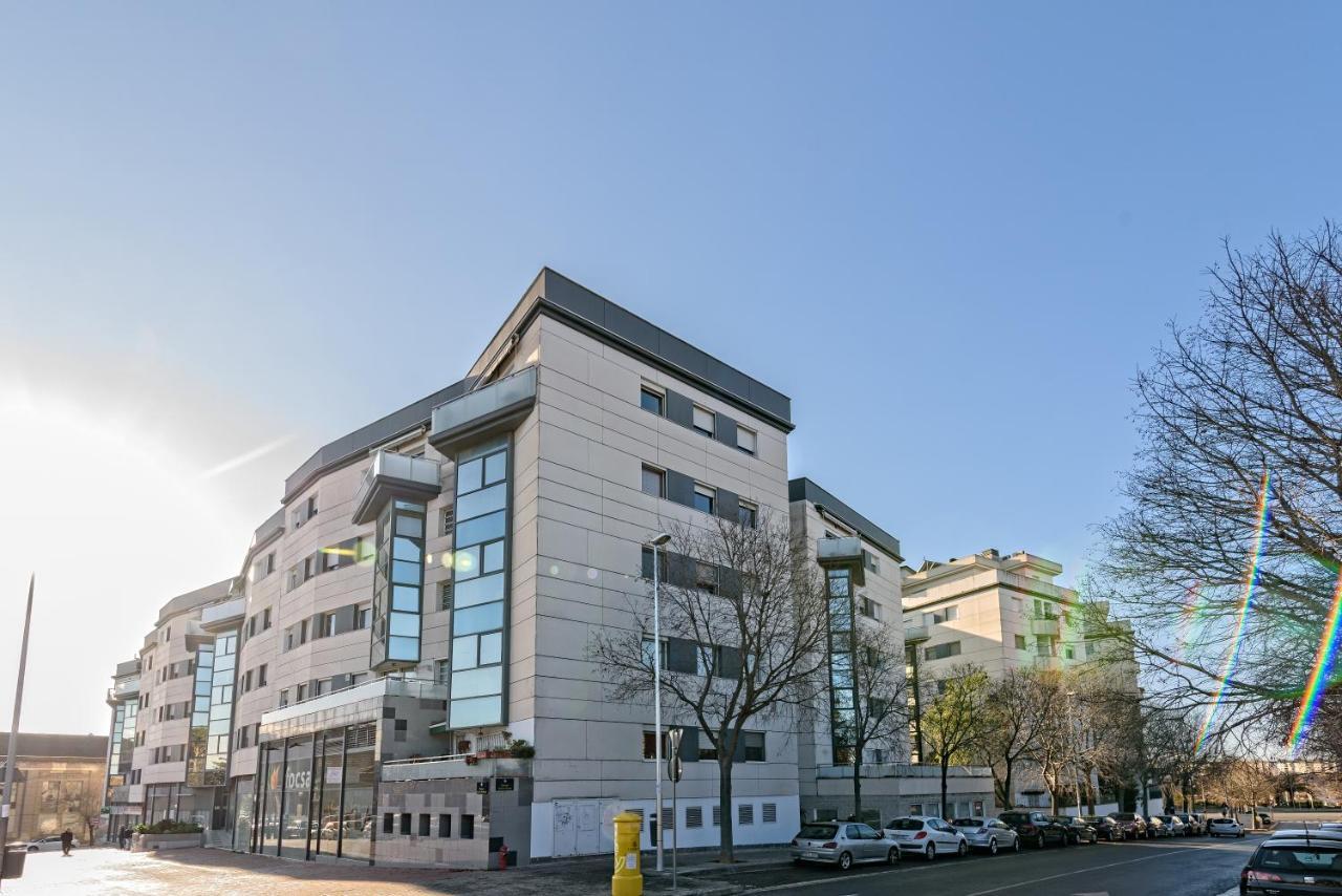 Calido Apartamento Con Piscina En Barcelona 里波列特 外观 照片